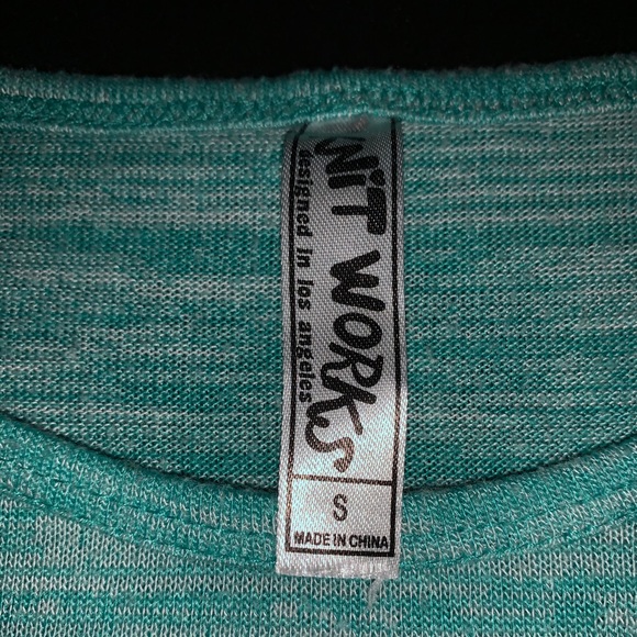 Girl’s Tunic Top - Picture 3 of 3